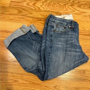 Low rise skinny crop jeans with cuff